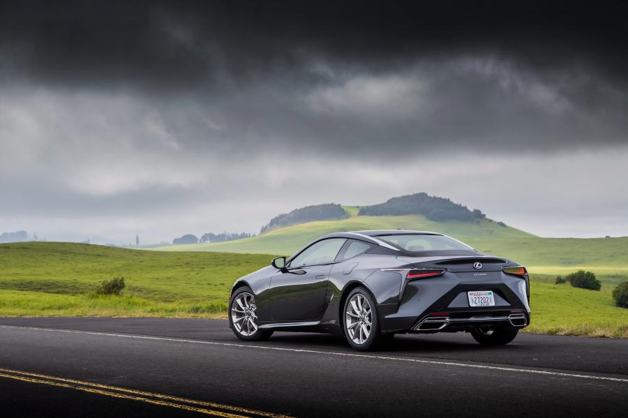  Lexus LC500h 2017 года  (NA) (фото 22 из 40)